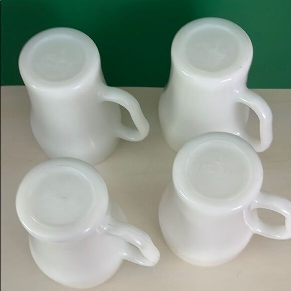 Anchor Hocking Fire King White Milk Glass Soda Fountain /Coca Cola Mugs (4) VTG - Picture 7 of 9